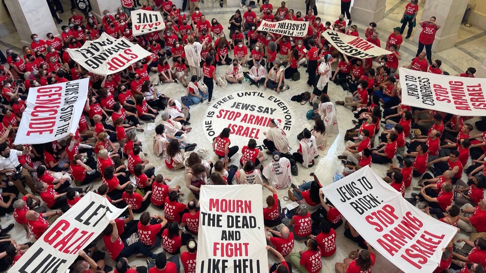 400 Jewish Protesters Arrested in U.S. Capitol Demanding U.S. End Support to Israel