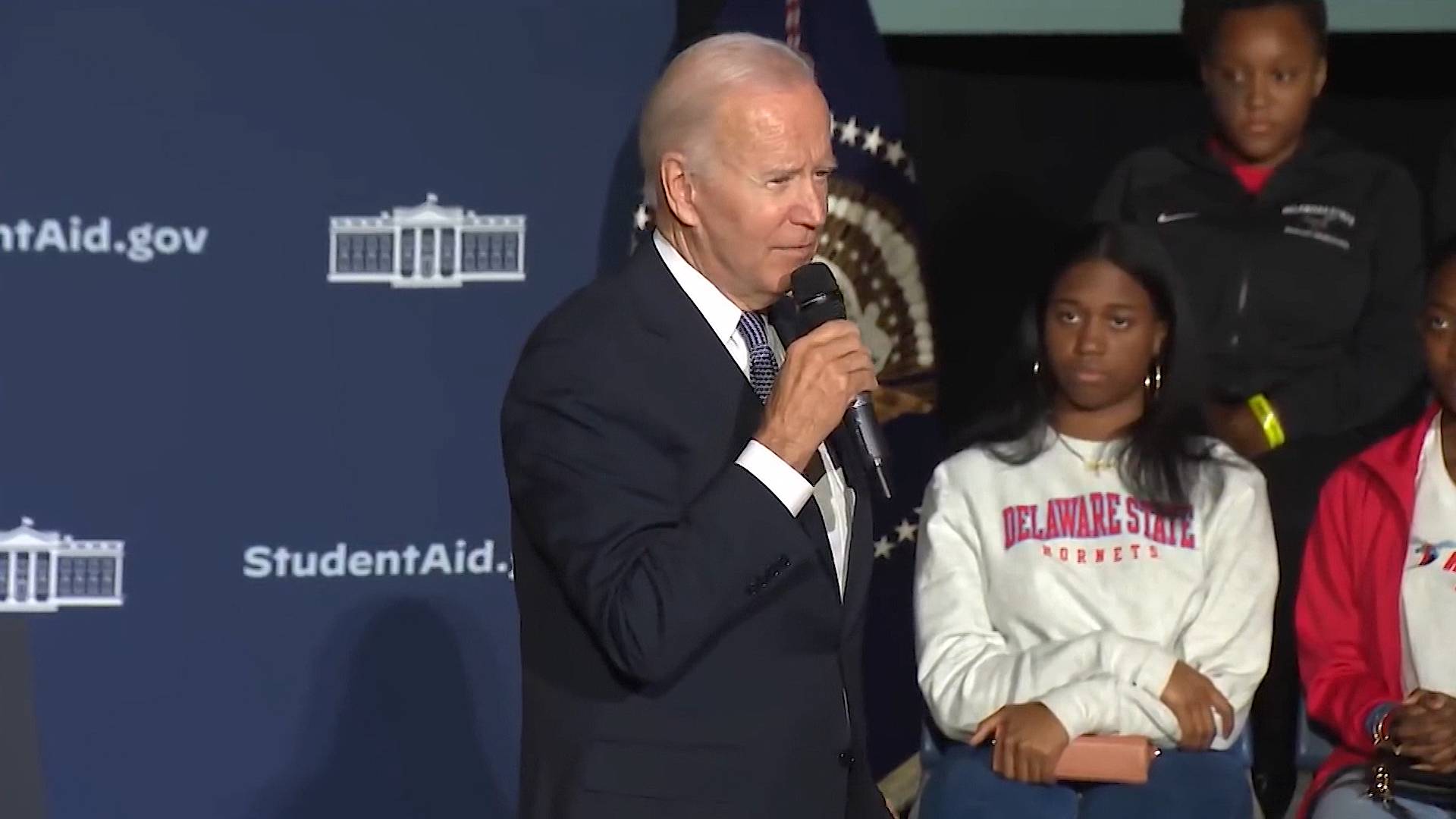 U.S. Judge Blocks Biden Student Relief Plan