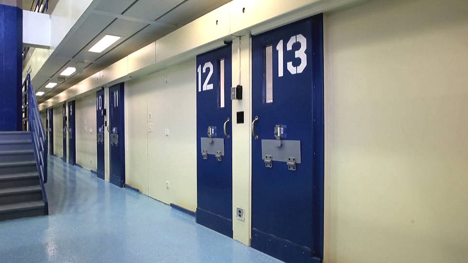 H8 rikers island officers suspended teenager hanging suicide attempt video