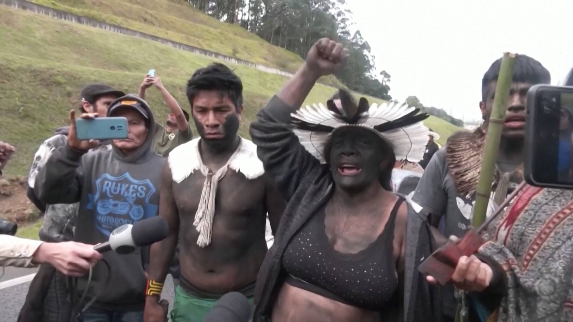 Indigenous Groups in Brazil Protest Against Bill Restricting Protections for Tribal Land