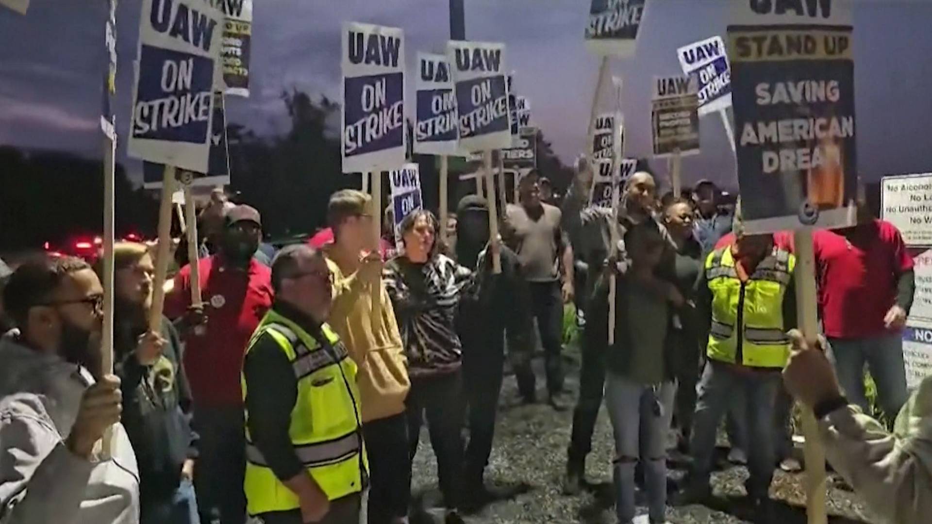 UAW Workers at Ford’s Kentucky Plant Join “Stand-Up” Strike Against Big 3