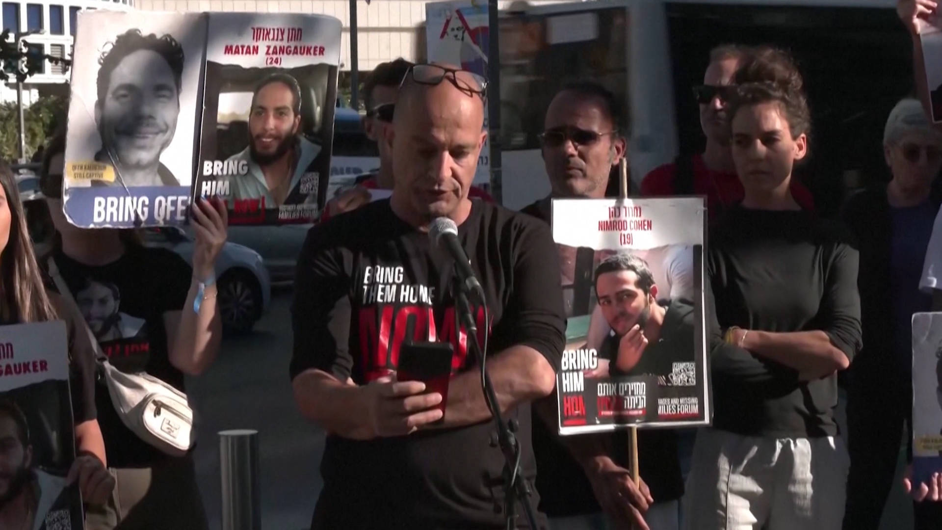 Families of Israeli Hostages Urge Netanyahu to End War on Gaza