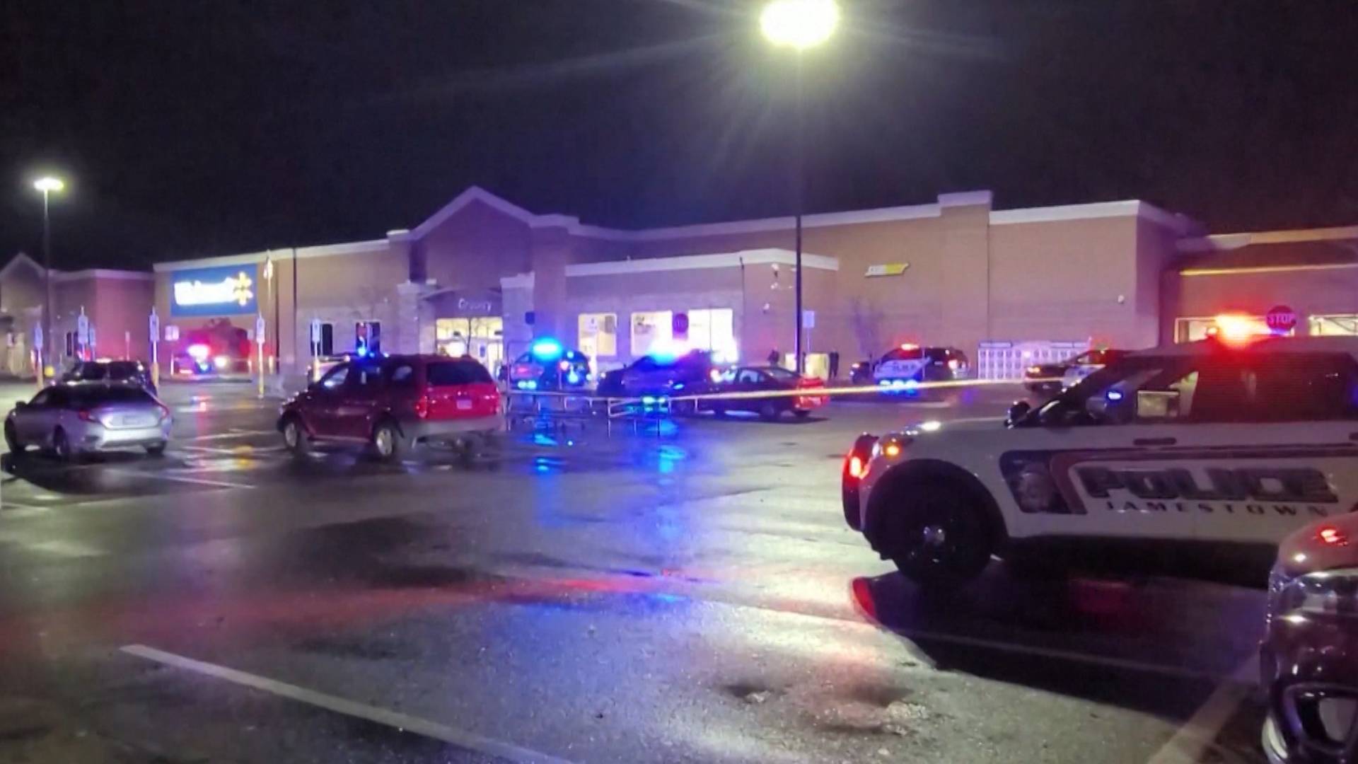 Gunman Wielding Assault Rifle Wounds Four at Ohio Walmart