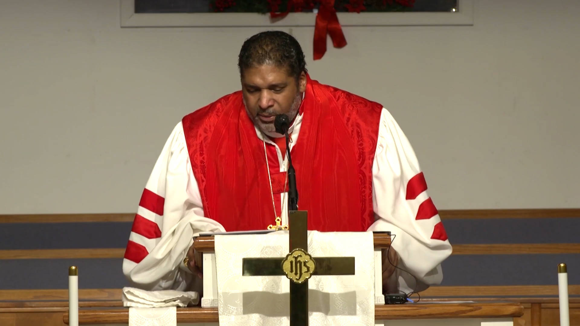 “We Need Ceasefires Everywhere”: Bishop William Barber’s Message of Peace for Ukraine & the World