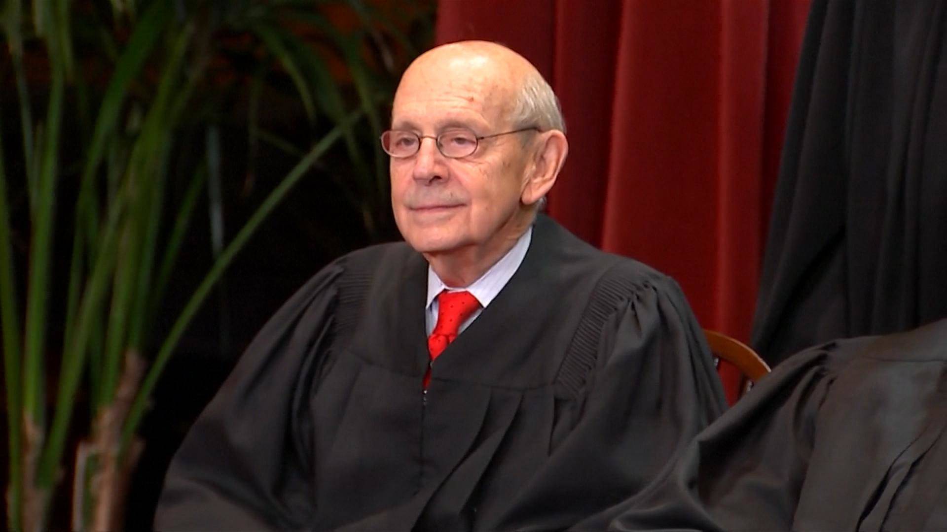 For the good of America, Justice Breyer must step down from the