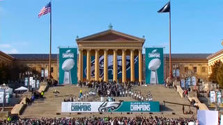 S2_Trump-NFL-Eagles-champions-Whitehouse